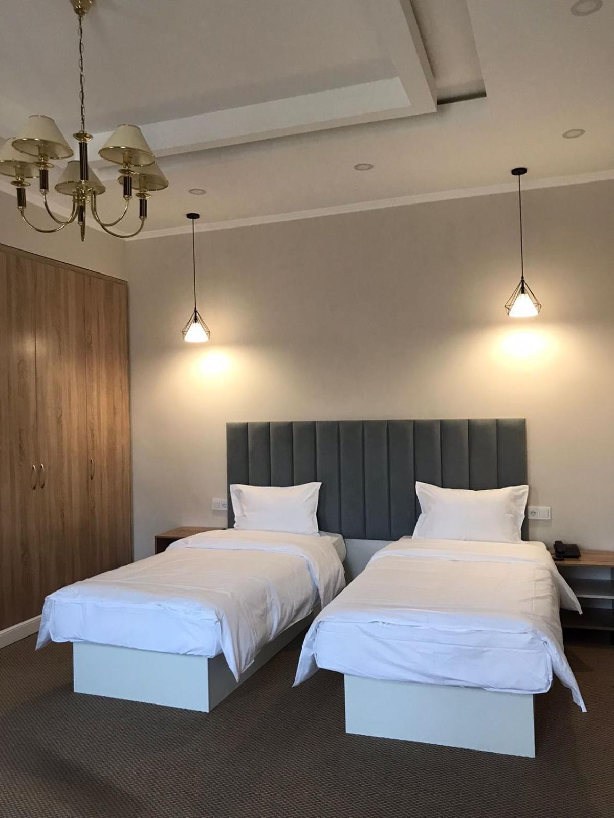 Aykun Hotel Ałma Ata Zewnętrze zdjęcie