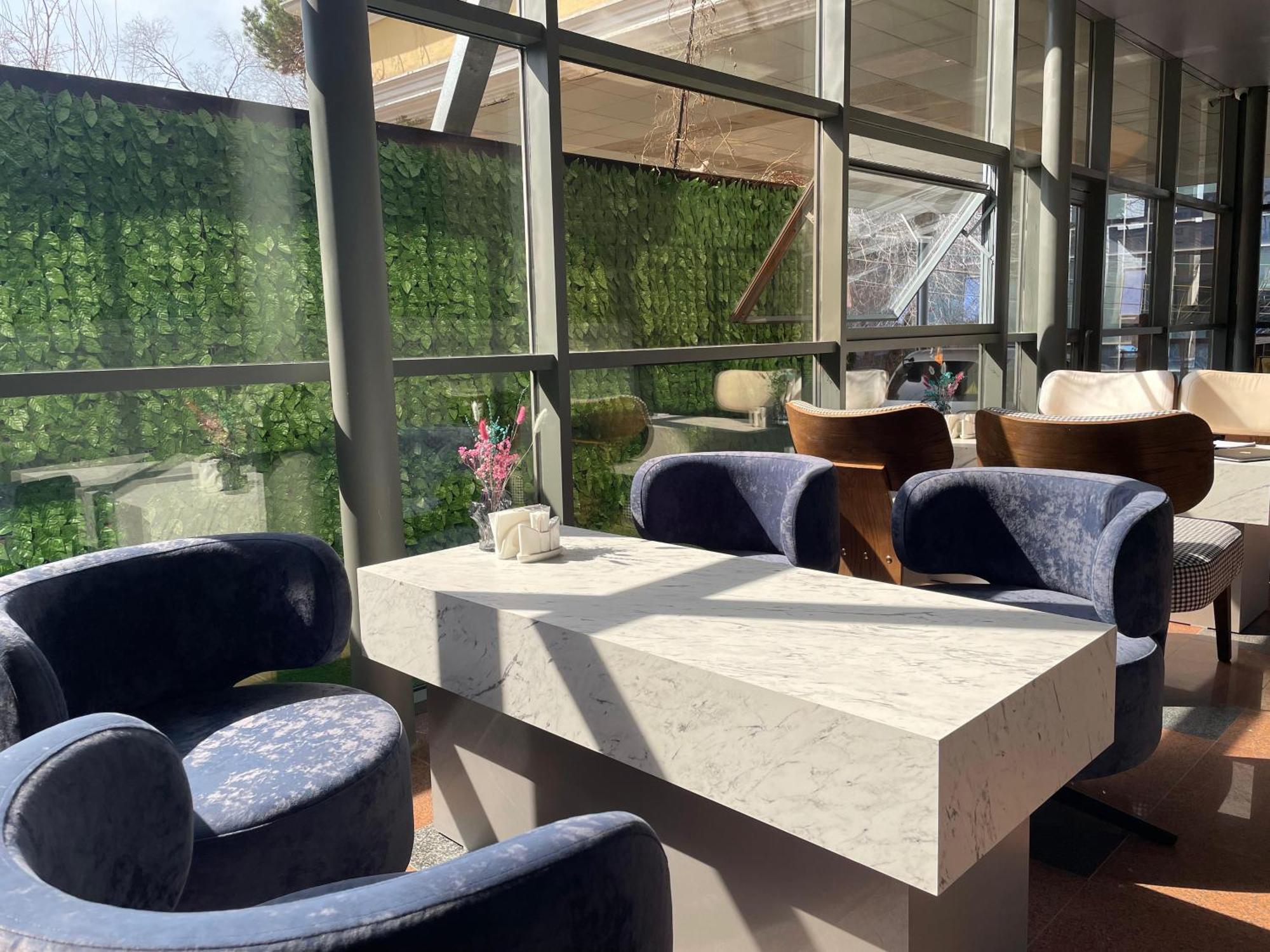 Aykun Hotel Ałma Ata Zewnętrze zdjęcie