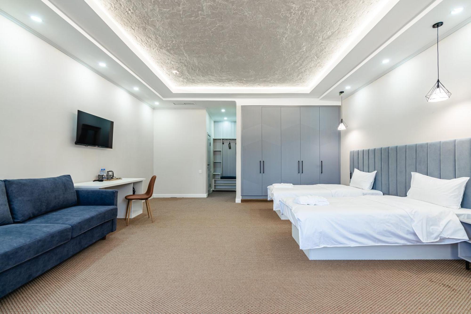 Aykun Hotel Ałma Ata Zewnętrze zdjęcie