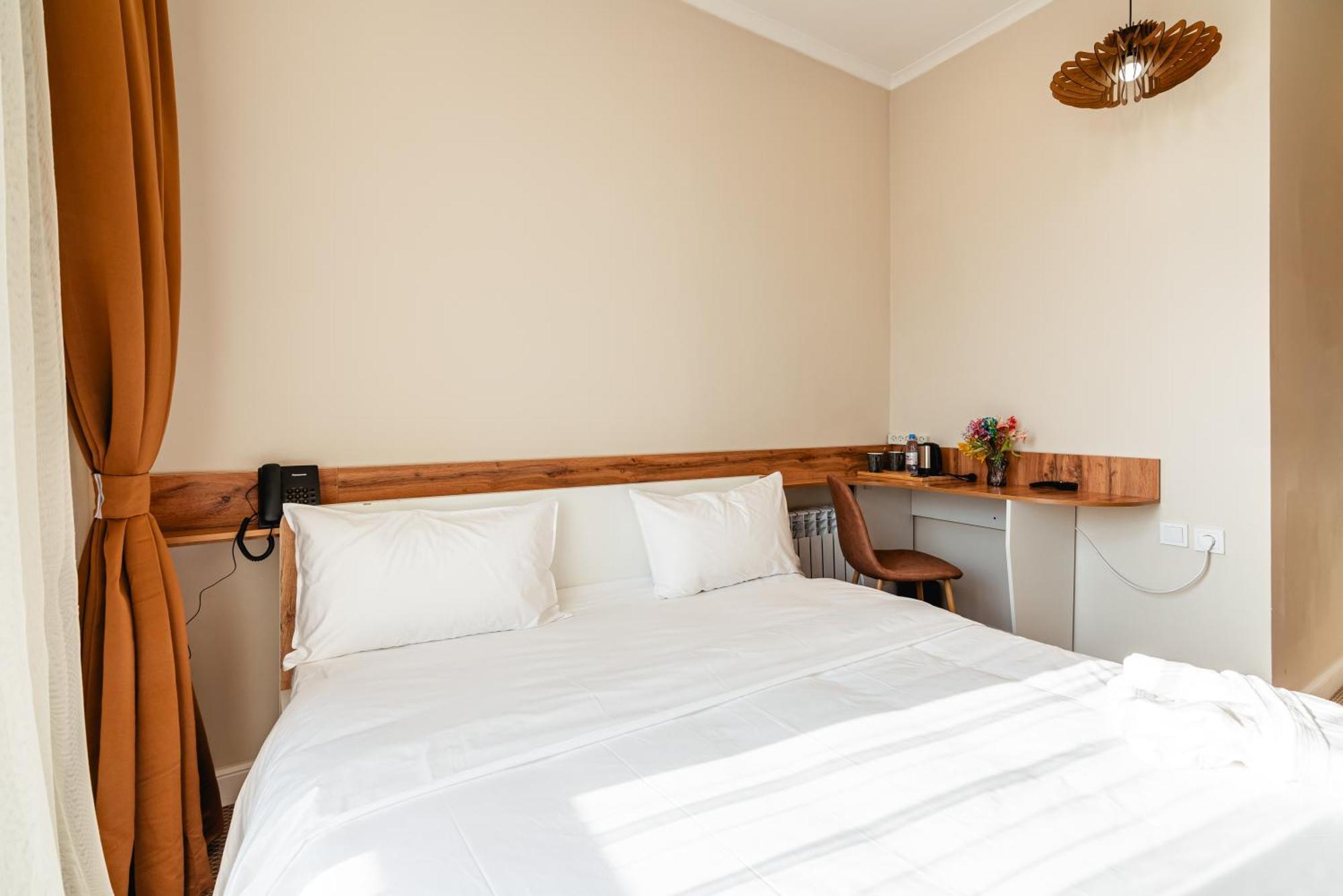Aykun Hotel Ałma Ata Zewnętrze zdjęcie