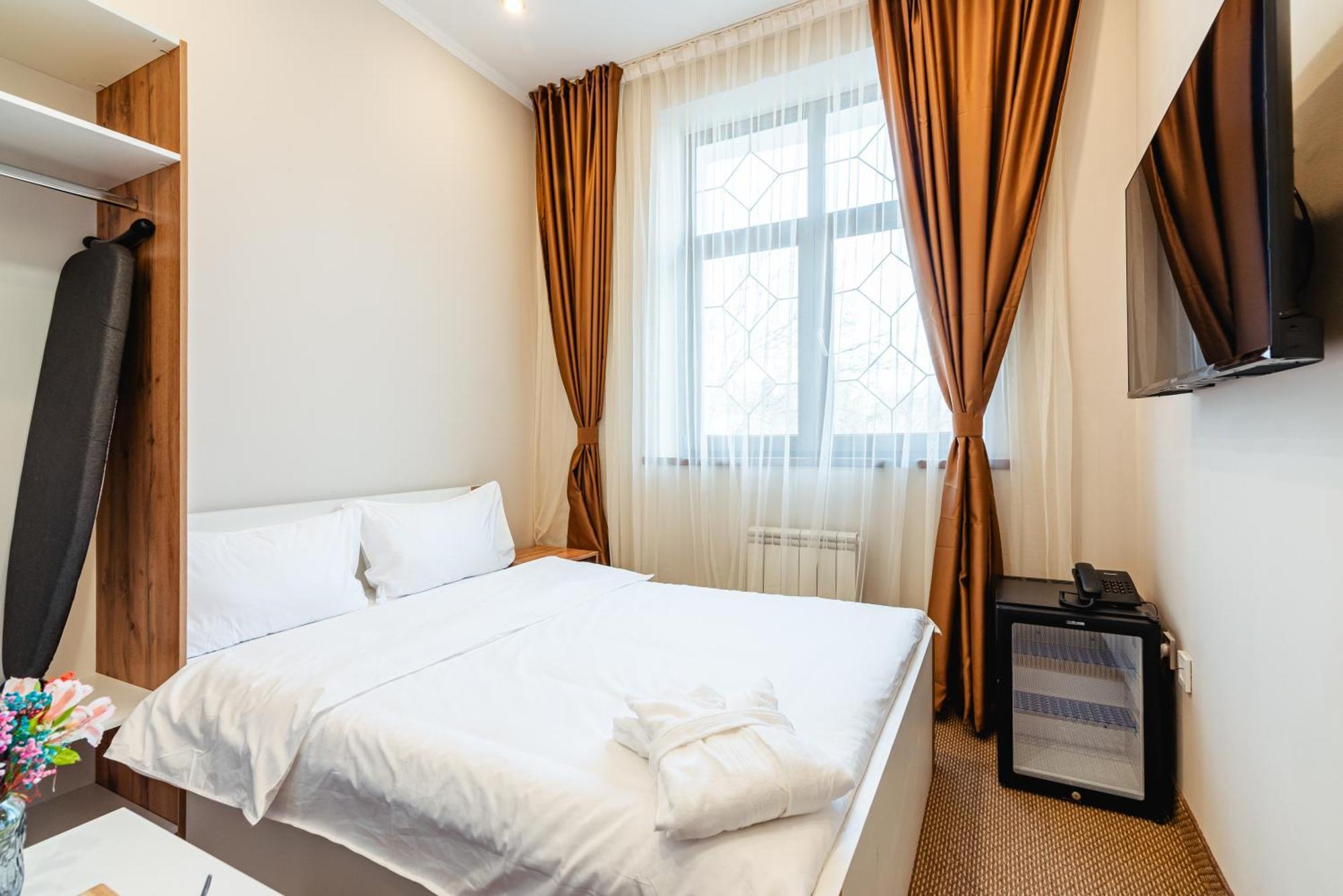 Aykun Hotel Ałma Ata Zewnętrze zdjęcie