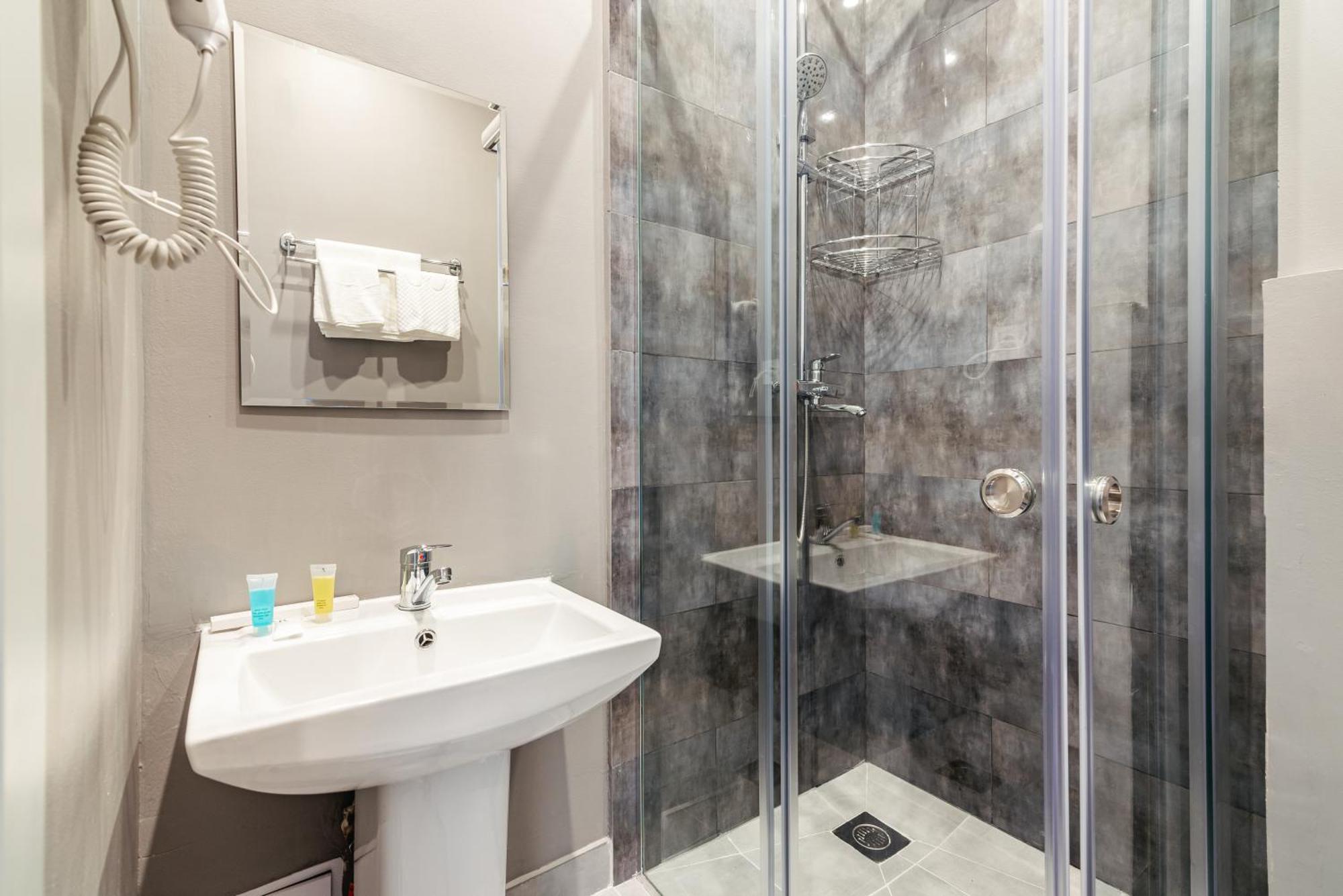 Aykun Hotel Ałma Ata Zewnętrze zdjęcie